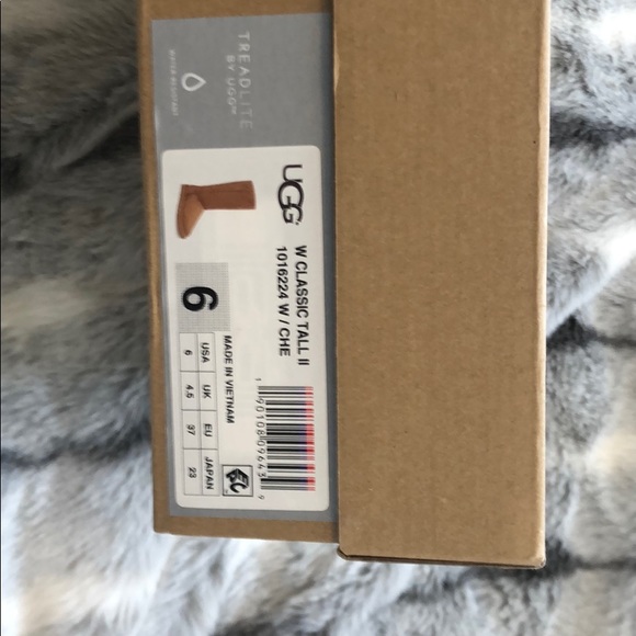 SOLD Ugg Classic Tall Camel boot - Picture 3 of 5